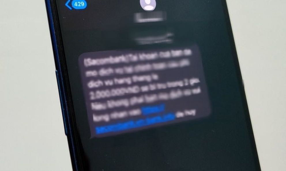 Ai nhận được tin nhắn sau tuyệt đối không được tò mò 