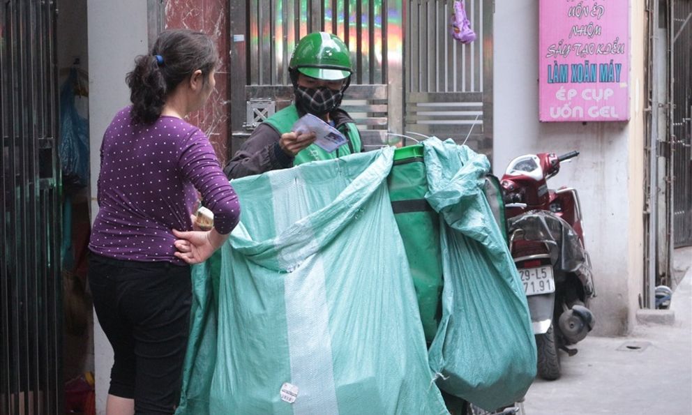 Ngân hàng phát cảnh báo nóng về chiêu lừa đảo mới, chưa từng xuất hiện liên quan shipper giao hàng 