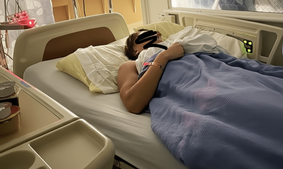 Nam công nhân nhận 