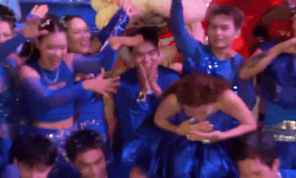 Nữ ca sĩ mang nhạc Việt ra thế giới: Tham gia 8 sự kiện tầm vóc quốc gia, được Thủ tướng Phạm Minh Chính bắt tay vui mừng