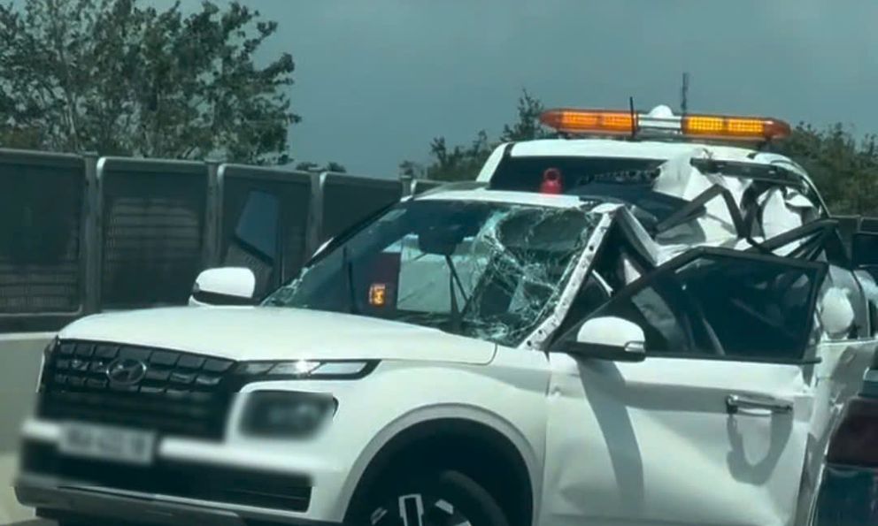 Va chạm kinh hoàng trên cao tốc, mẹ con cô giáo dạy Toán tử vong thương tâm, người chồng nguy kịch