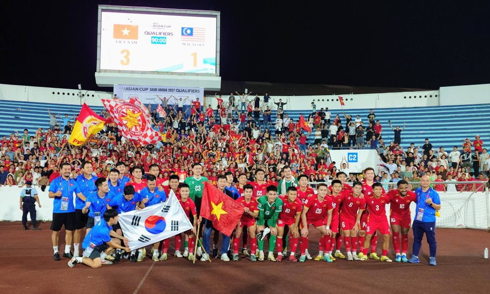 ĐT Việt Nam tăng 10 bậc, vươn lên hạng 98 FIFA 