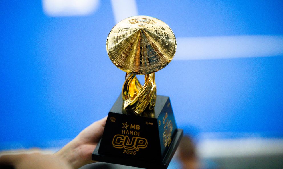 Cận cảnh chiếc cup vàng danh giá của PPA Asia 1000 - MB Hanoi Cup 2026!