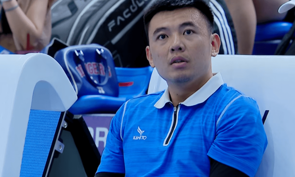 Tranh cãi tình huống Lý Hoàng Nam dính 