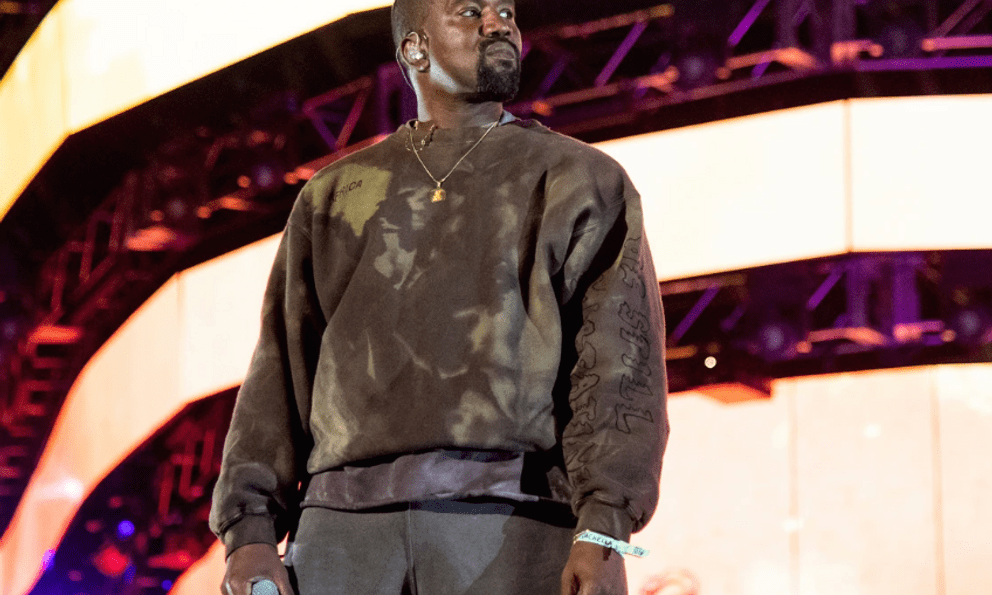 Kanye West bị nước Anh cấm nhập cảnh, hủy cả lễ hội âm nhạc 