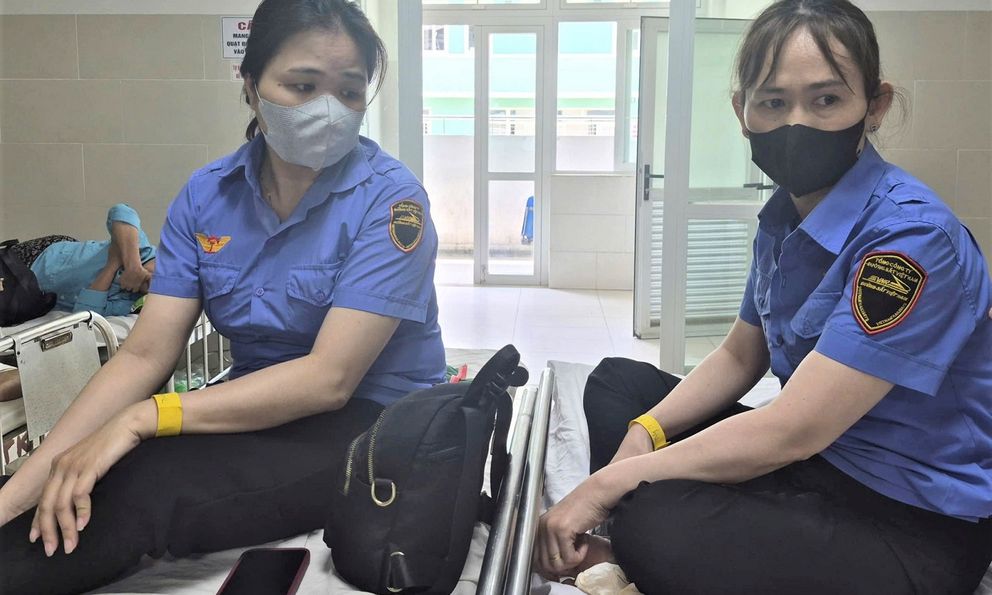 Hai nữ nhân viên gác chắn tàu bị hành hung: 