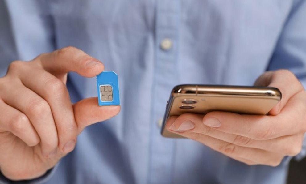 Dùng nhiều SIM nhưng chỉ đăng ký VNeID 1 số điện thoại: Làm gì để không bị khoá SIM?