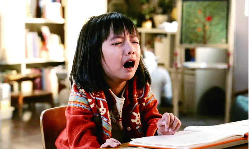 Phát hiện con gái tự học móc len rồi 