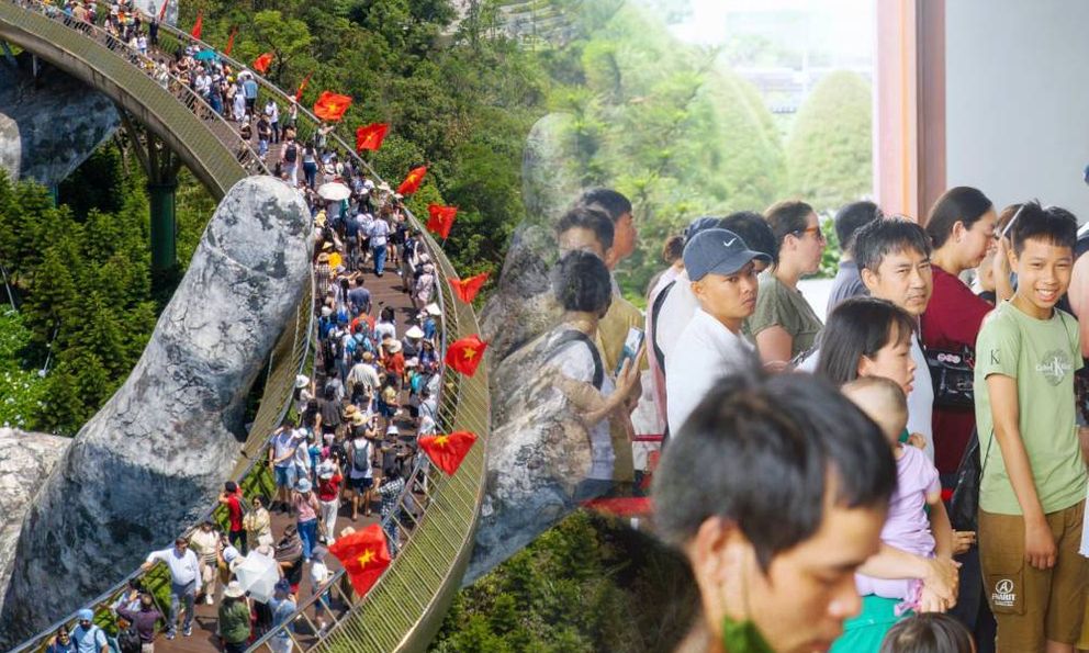 Mới 2 ngày đầu kỳ nghỉ lễ, Đà Nẵng đã đông khủng khiếp!