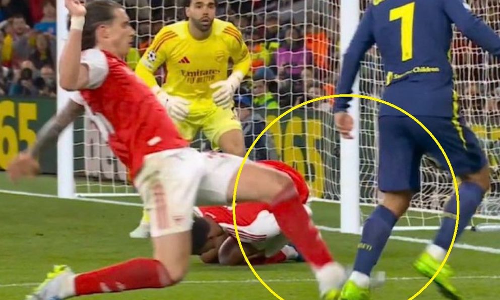Quyết định gây tranh cãi trận Arsenal vào chung kết Champions League, David Beckham bức xúc với trọng tài 