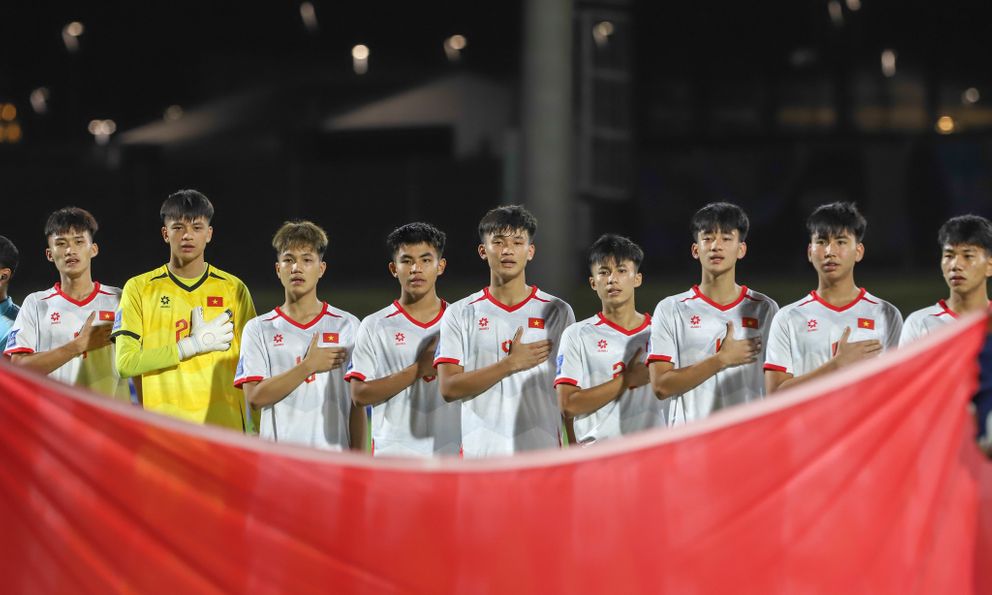 Trọn vẹn khoảnh khắc U17 Việt Nam có chiến thắng ý nghĩa tại châu Á sau 10 năm chờ đợi 