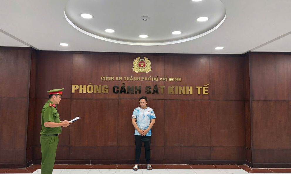 TP.HCM: Khởi tố ông chủ chuỗi K.W Sneaker, thu hơn 1.400 đôi giày giả nhãn hiệu Nike, Adidas, New Balance, Onitsuka Tiger gần 3,4 tỷ đồng