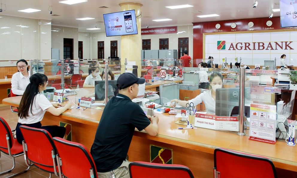 Thông báo quan trọng đến người dùng Vietcombank, Agribank, VietinBank,...