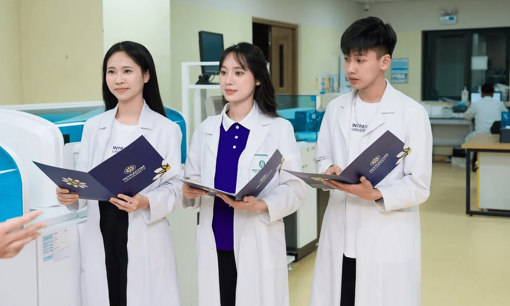 1 bệnh viện ở Hà Nội cam kết ưu tiên sinh viên khối ngành sức khoẻ đang học tại trường đại học này!