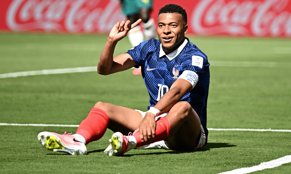Bùng nổ tranh cãi World Cup 2026: Mbappe bị 