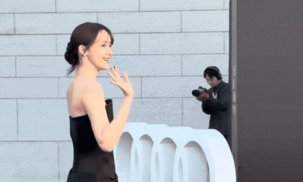 Nữ thần là ngoại lệ cấp quốc gia: Nhan sắc bị thời gian bỏ quên, camera không lột tả hết khuôn mặt điên đảo