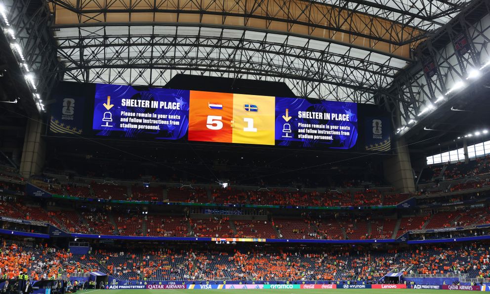 Sự cố hy hữu tại World Cup 2026: BTC cảnh báo khẩn cấp, 70.000 CĐV bị 