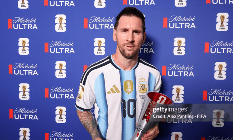 Messi lại nhận giải Cầu thủ xuất sắc nhất trận Argentina 2-0 Áo, 39 tuổi vẫn khiến cả World Cup phải ngả mũ