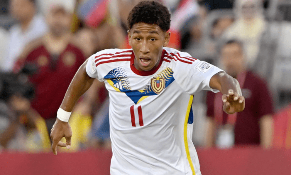 Tài năng trẻ từng dự U17 World Cup qua đời sau hơn 24 giờ mắc kẹt dưới đống đổ nát vì động đất ở Venezuela