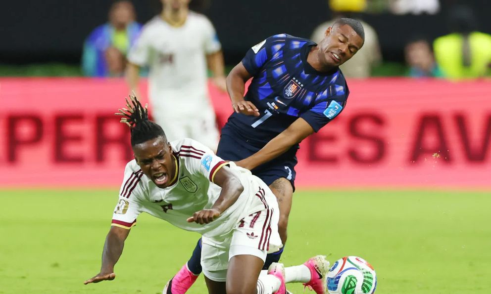 Ngôi sao Nico Williams Tây Ban Nha nổi điên vì bị vào bóng triệt hạ tại World Cup: 