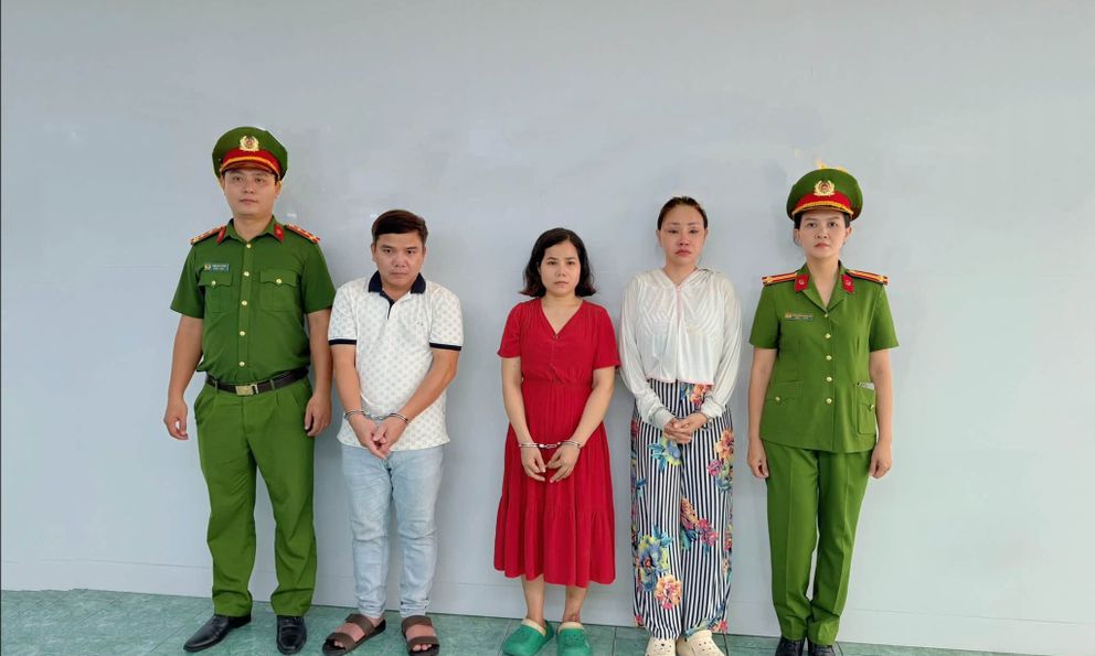 Cô gái tử vong sau khi truyền trắng da tại căn hộ ở TP.HCM, 3 người bị bắt