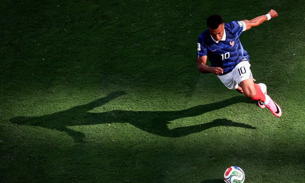Mbappe lập kỷ lục ghi nhiều bàn thắng nhất vòng knock-out World Cup, áp sát kỷ lục 