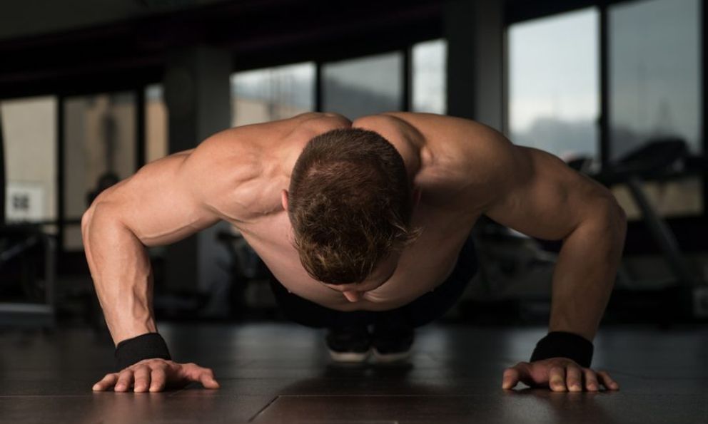 Người đàn ông Hà Nội nhập viện cấp cứu vì tập gym: Bác sĩ cảnh báo kiểu tập nhiều người đang mắc, có thể dẫn đến suy thận