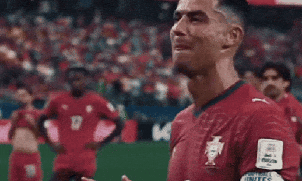 Hàng chục triệu fan toàn thế giới khóc cùng Cristiano Ronaldo