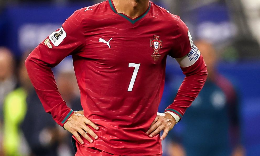Thị trường vé World Cup biến động mạnh, 