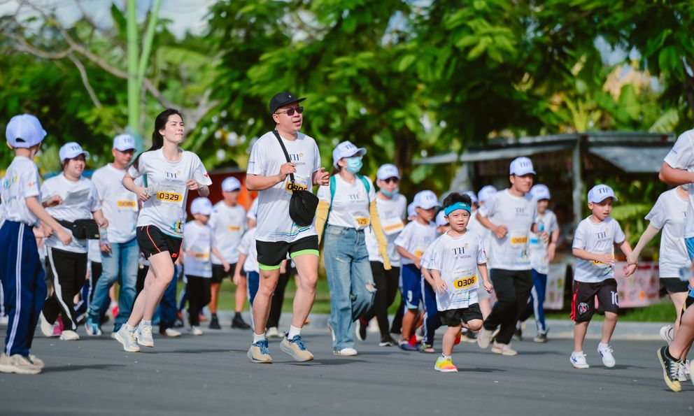 Dư âm S-Race Family 2026: Khi những bước chạy của cha mẹ là bệ phóng trưởng thành cho con