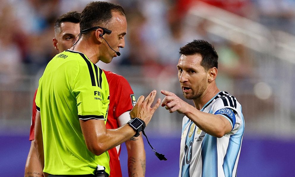 Messi nổi nóng, 