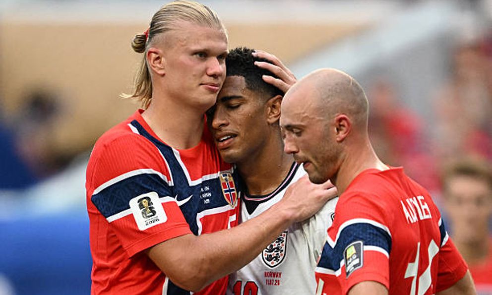 Hai “khứa” này hài: Belingham và Haaland đối đầu căng thẳng nhưng vẫn “skinship” cả trận ở World Cup 
