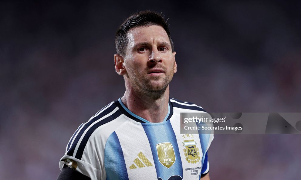 Messi không ghi bàn vẫn xô đổ 2 kỉ lục World Cup ở trận Argentina 3-1 Thuỵ Sĩ