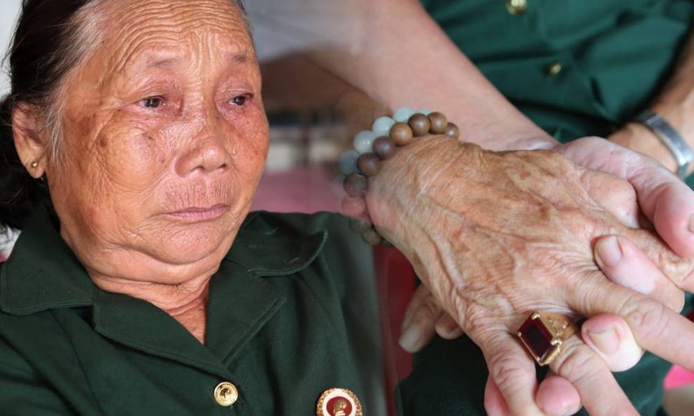 Chuyện người lính mất hai chân ở Đà Nẵng xin người yêu quên mình, nhận lại bức thư chỉ vỏn vẹn một lời hứa