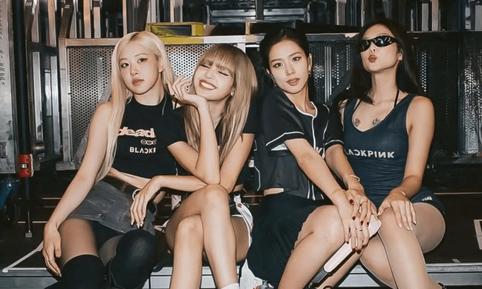Độc quyền từ Dispatch: BLACKPINK bất hợp tác với YG