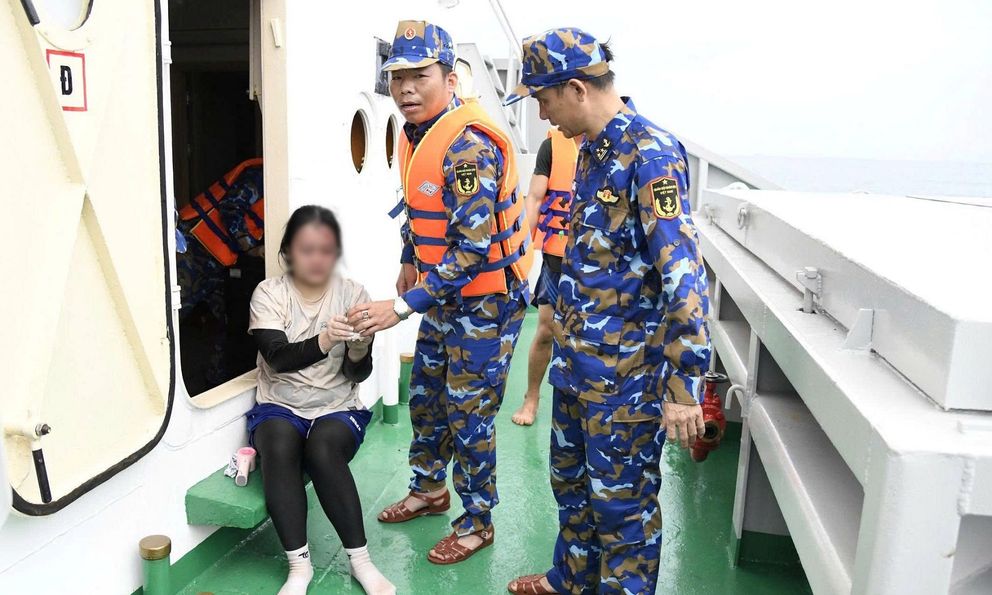 Cô gái trong vụ 3 người bị sóng cuốn ở Đà Nẵng kể cách sống sót sau 8 giờ lênh đênh trên biển dù không biết bơi