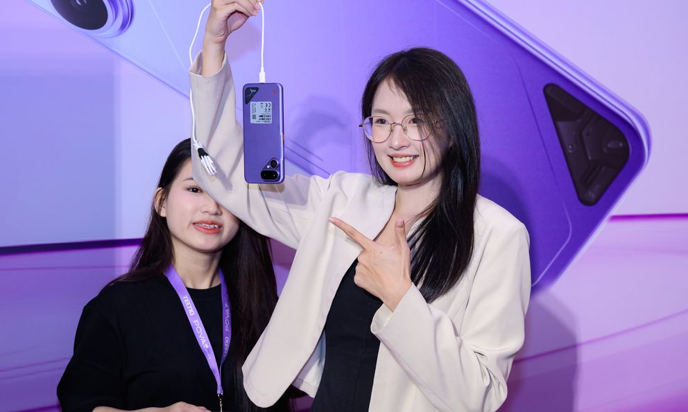 Mẫu smartphone TECNO pin 8.000mAh, giá từ 10,99 triệu đồng