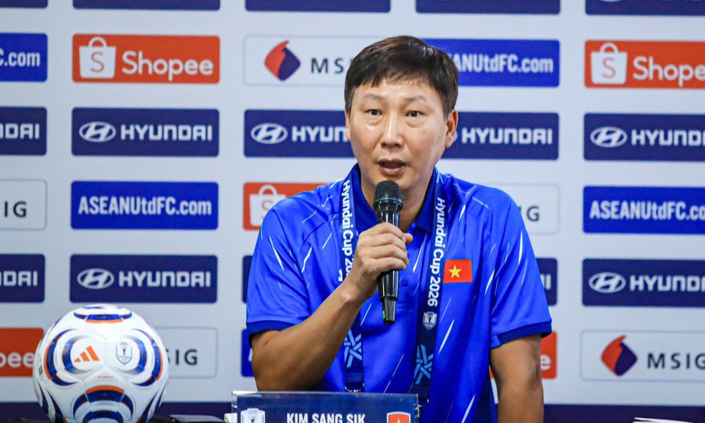 Tất tần tật họp báo ASEAN Cup: HLV Kim Sang-sik 