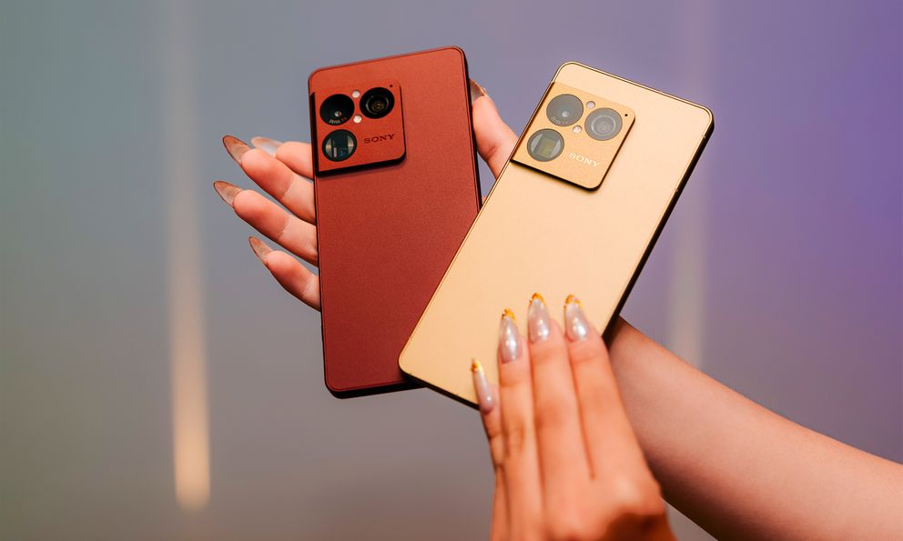 Sony ra mắt smartphone mới, giá 38,99 triệu đồng