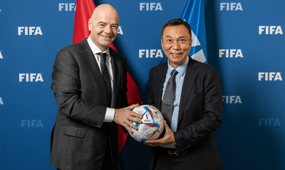Chủ tịch FIFA Gianni Infantino dự khán trận ĐT Việt Nam vs Thái Lan trên sân Mỹ Đình 