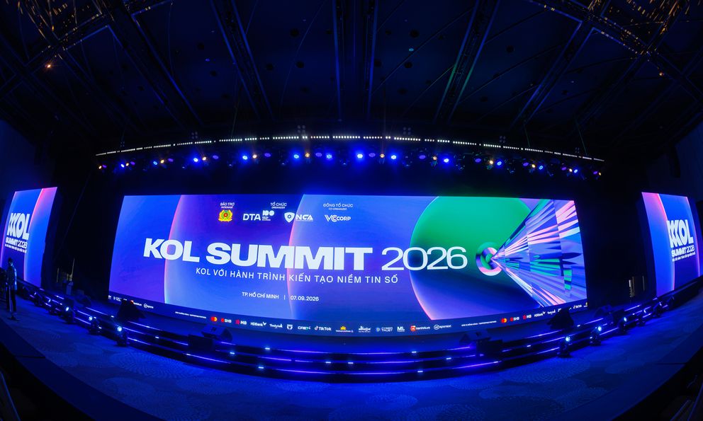 Chính thức lộ diện sân khấu KOL Summit 2026, thảm đỏ sẵn sàng đón hơn 1.500 nghệ sĩ, KOL và khách mời