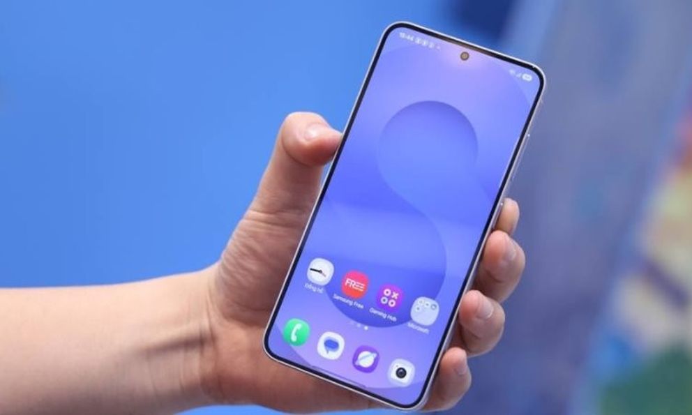 Ứng dụng mà người dùng nên xóa ngay để không bị theo dõi