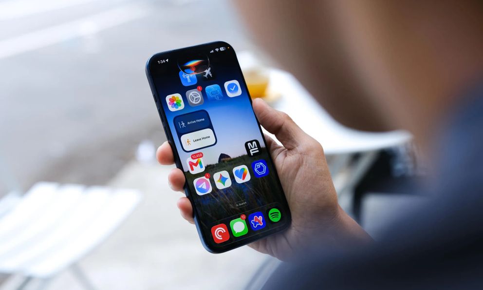iOS 27 chính thức ra mắt với nâng cấp cho Siri và AI, iPhone cũ được cải thiện hiệu năng