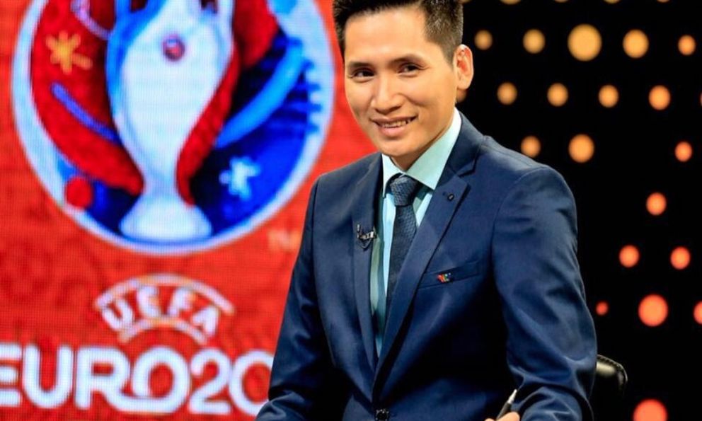 BTV thể thao kỳ cựu VTV gây bão với màn đáp lời MC đám cưới, chỉ 2 câu nói đủ thấy EQ cỡ nào 