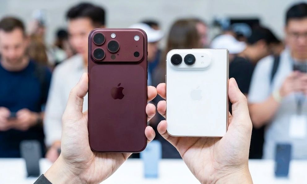 Tặng “táo” kiểu này ai mà chẳng thích: iPhone 18 Pro Max đỏ quá sang, “táo gập” Duo lại xịn khỏi bàn!
