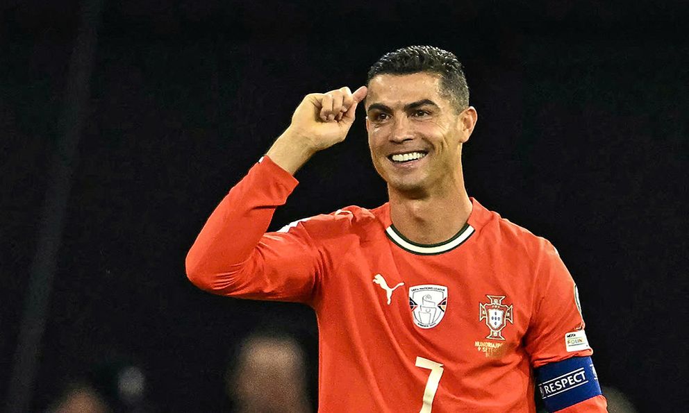 Ronaldo 41 tuổi được triệu tập lên tuyển Bồ Đào Nha 