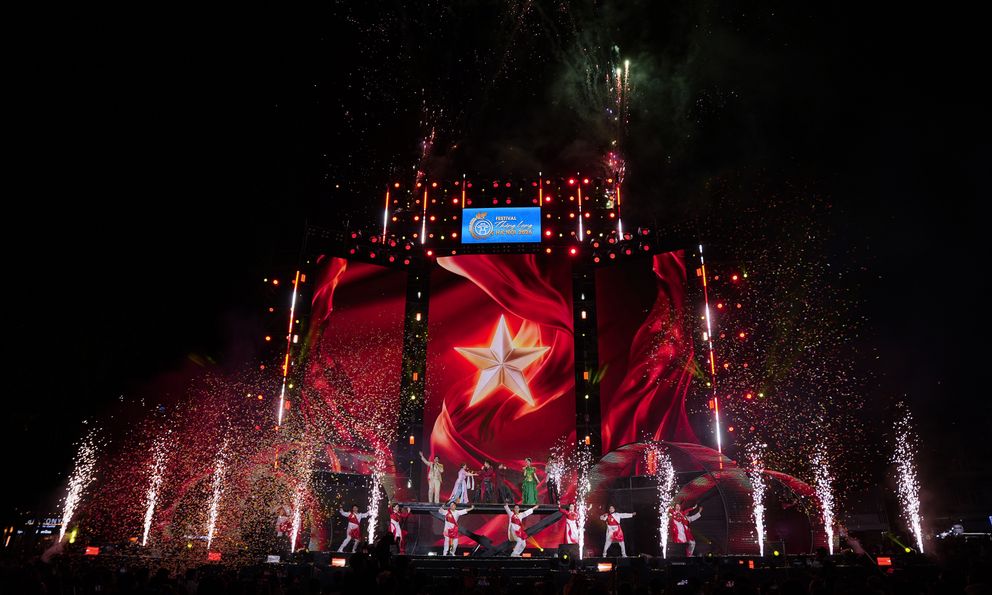 Toàn cảnh lễ bế mạc Festival Thăng Long - Hà Nội 2026: Di sản được trao truyền, sáng tạo và tiếp nối
