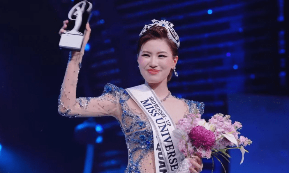 Ca sĩ Việt vừa lên ngôi Á hậu Miss Universe: Có hit toàn cầu còn đóng phim trăm tỷ, tiểu thuyết cũng không dám viết