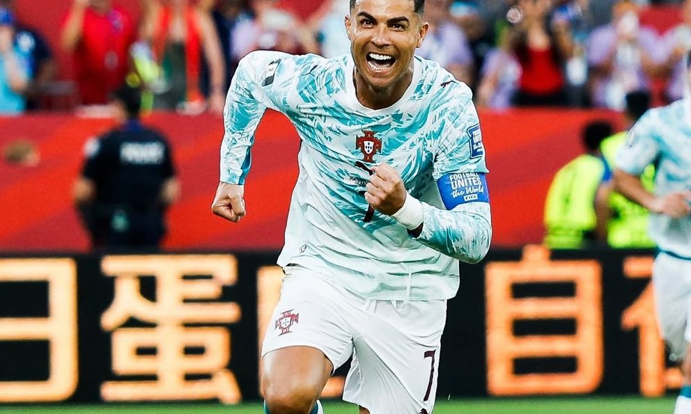  LĐBĐ Bồ Đào Nha bất ngờ chúc mừng Ronaldo 