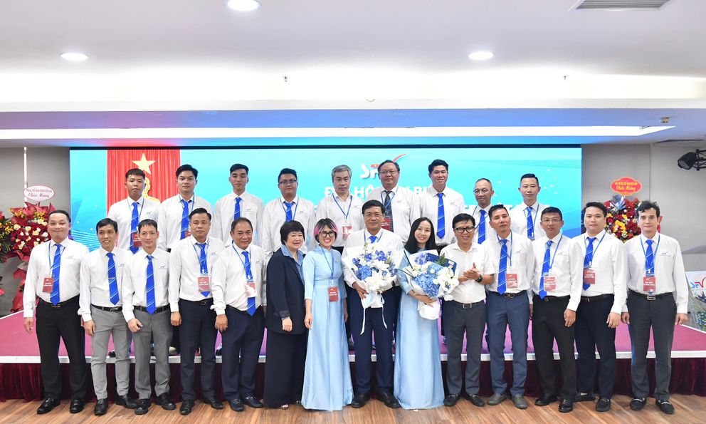 Ông Đặng Hà Việt giữ chức Chủ tịch Liên đoàn Trượt băng và Roller Việt Nam